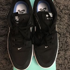 Nike SB Alleyoop Shoes, Black, size 8.5 Mens